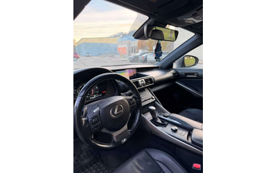 lexus-is-300 - 4