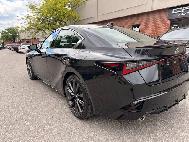 Lexus IS 300 CARFAX - автомобили, коли, обяви за нови и употребявани 4