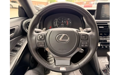 Lexus IS 300 CARFAX - автомобили, коли, обяви за нови и употребявани 7