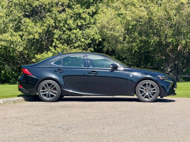Lexus IS F SPORT 3 AWD* MARK LEVINSON* ПАНОРАМ - автомобили, коли, обяви за нови и употребявани 11