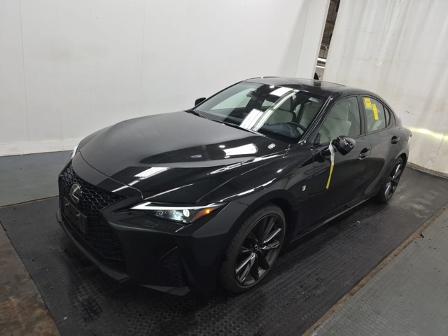 Lexus IS AWD 3.5L 6cyl - автомобили, коли, обяви за нови и употребявани 2