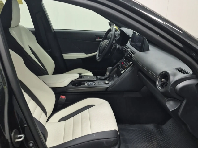 Lexus IS AWD 3.5L 6cyl - автомобили, коли, обяви за нови и употребявани 7