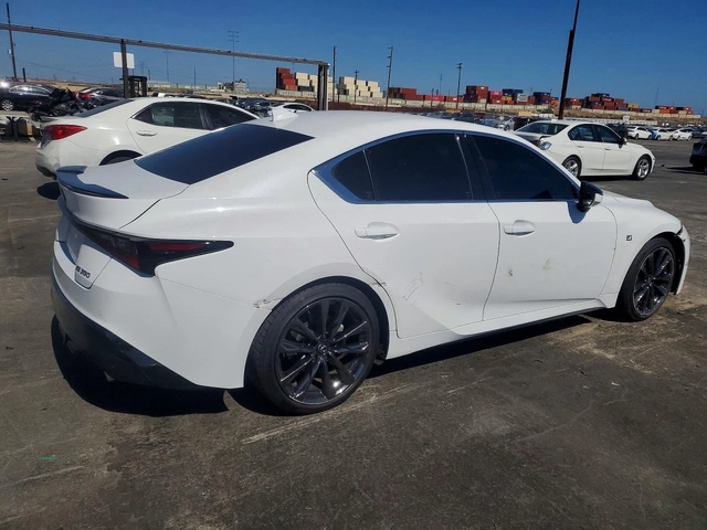 Lexus IS 350 F* SPORT* ПОДГРЕВ* КАМЕРА* SUNROOF* KEYLESS* - автомобили, коли, обяви за нови и употребявани 4