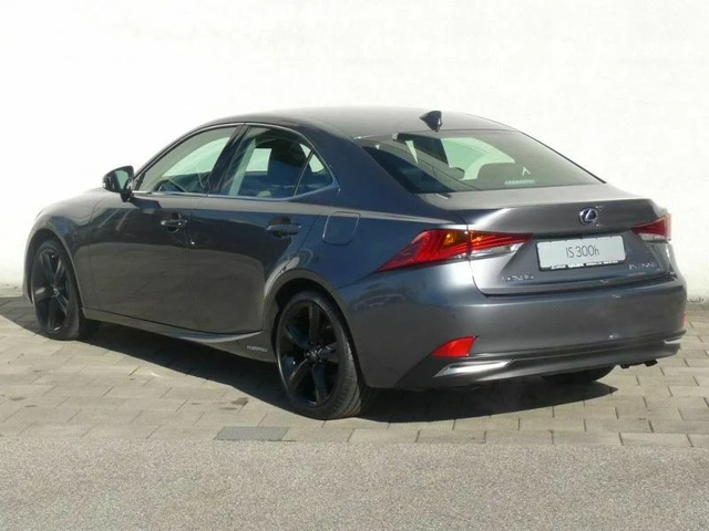 Lexus IS 300h Competition - автомобили, коли, обяви за нови и употребявани 2