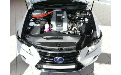 Lexus IS 300h Sport Line - автомобили, коли, обяви за нови и употребявани 13