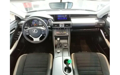 Lexus IS 300h Sport Line - автомобили, коли, обяви за нови и употребявани 8