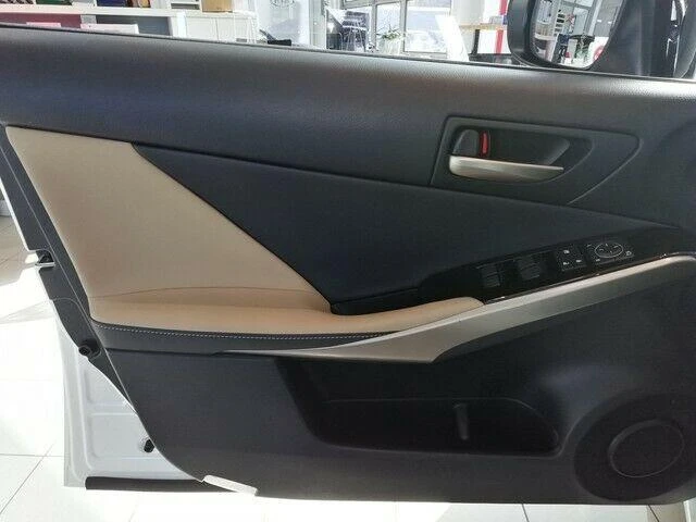 Lexus IS 300h Sport Line - автомобили, коли, обяви за нови и употребявани 9