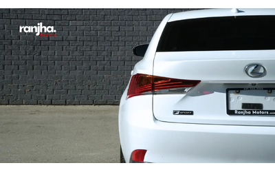 Lexus IS 4dr Sdn AWD * NO ACCIDENTS * All Wheel Drive - автомобили, коли, обяви за нови и употребявани 9