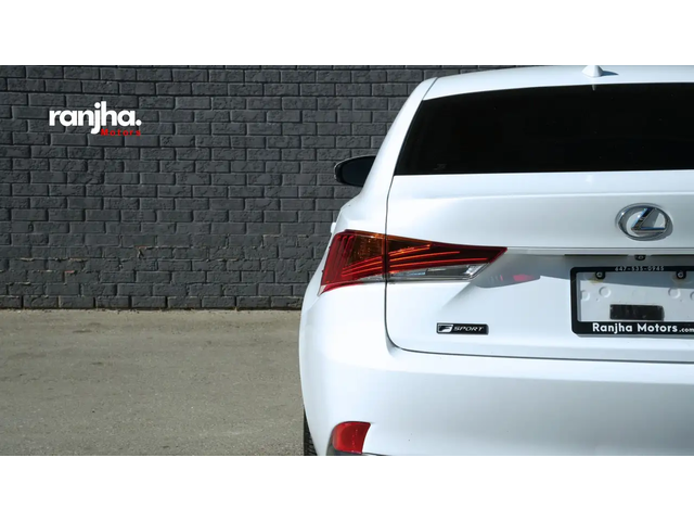 Lexus IS 4dr Sdn AWD * NO ACCIDENTS * All Wheel Drive - автомобили, коли, обяви за нови и употребявани 9