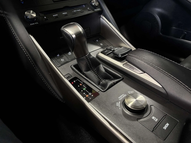 Lexus IS F-SPORT| 4Х4| КОЖА| ПАНОРАМА| ЦЕНА ДО БГ - автомобили, коли, обяви за нови и употребявани 12