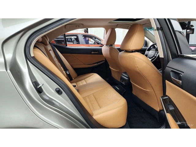 Lexus IS * FULL* MAX* KEYLESS* Camera* ПОДГРЕВ* - автомобили, коли, обяви за нови и употребявани 11