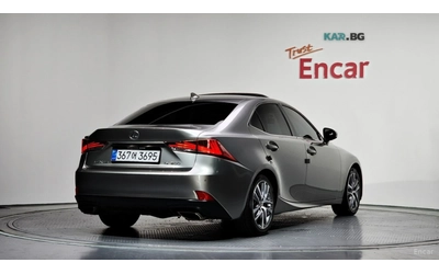 lexus-is - 1