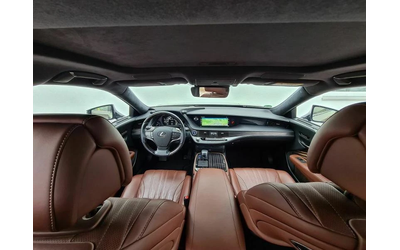 Lexus LS 500h AWD - автомобили, коли, обяви за нови и употребявани 9