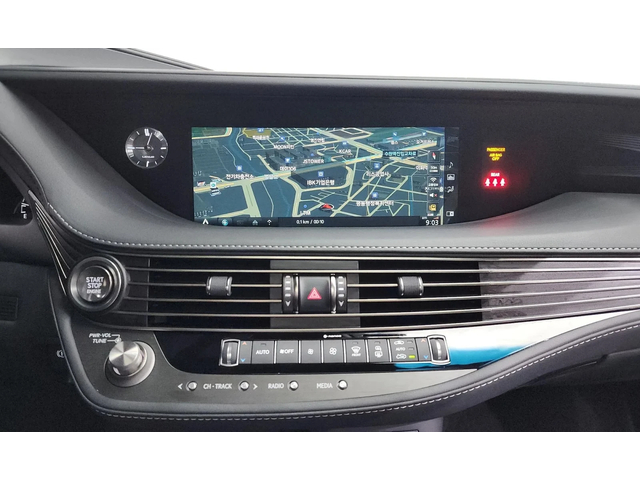 Lexus LS 500 3.5 Luxury Awd - автомобили, коли, обяви за нови и употребявани 12