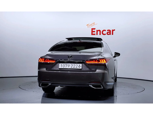 Lexus LS 500 3.5 Luxury Awd - автомобили, коли, обяви за нови и употребявани 3