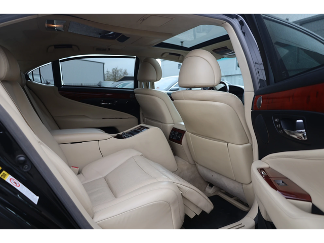 Lexus LS LS - автомобили, коли, обяви за нови и употребявани 8