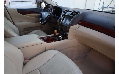 Lexus LS600h LS600h - автомобили, коли, обяви за нови и употребявани 23