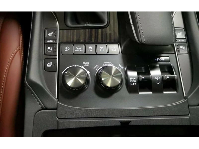 Lexus LX 450d - автомобили, коли, обяви за нови и употребявани 8