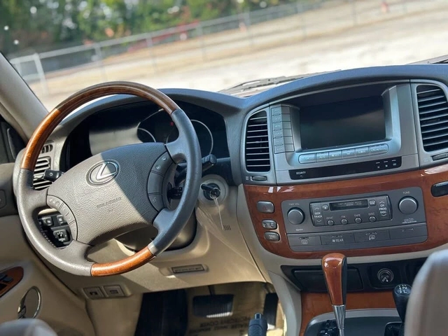 Lexus LX 470 AWD * 2007 * CARFAX * - автомобили, коли, обяви за нови и употребявани 5