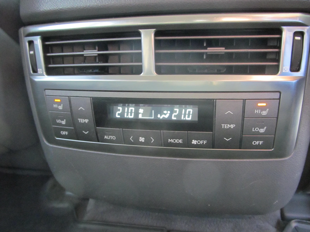 Lexus LX 570 5.7* LPG* 4x4* 386k.c* DVD* Camera* TOP - автомобили, коли, обяви за нови и употребявани 13