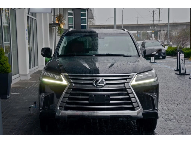 Lexus LX 570 MARK LEV* 360 CAM* ОБДУХВАНЕ* ШИБИДАХ* 6+ 1* КЕЙЛЕ - автомобили, коли, обяви за нови и употребявани 1