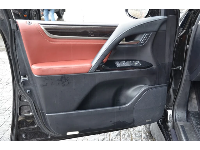 Lexus LX 570 MARK LEV* 360 CAM* ОБДУХВАНЕ* ШИБИДАХ* 6+ 1* КЕЙЛЕ - автомобили, коли, обяви за нови и употребявани 7