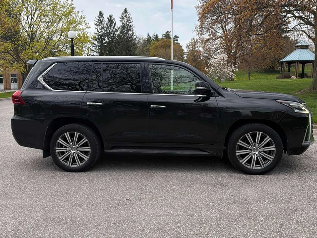Lexus LX 570 * 2 КЛЮЧА * ОБДУХВАНЕ * ДИСТРОНИК * 360 - автомобили, коли, обяви за нови и употребявани 2