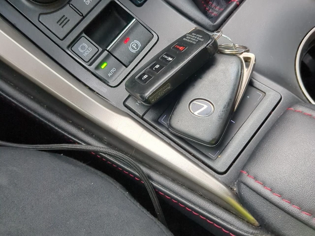 Lexus NX 200t F-Sport* Keyless* Подгрев* Шибедах* Навигация - автомобили, коли, обяви за нови и употребявани 5