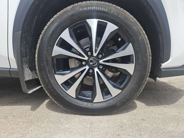 Lexus NX 300 F-SPORT* DISTRONIC* M/L* ОБДУХВАНЕ* - автомобили, коли, обяви за нови и употребявани 6