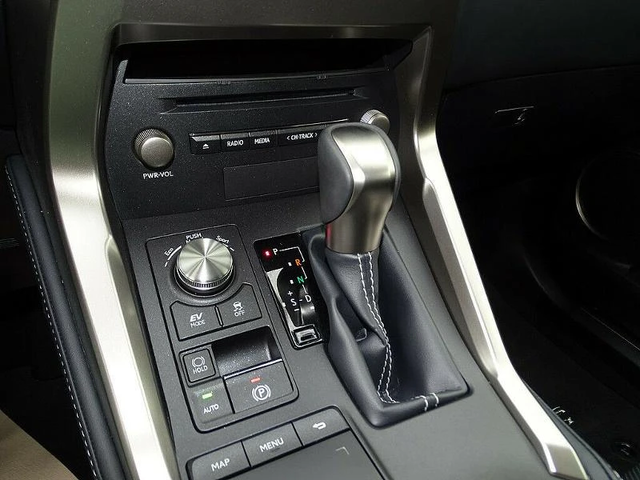 Lexus NX 300h Executive E-Four - автомобили, коли, обяви за нови и употребявани 13