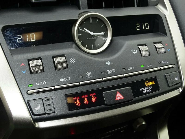 Lexus NX 300h Executive E-Four - автомобили, коли, обяви за нови и употребявани 15