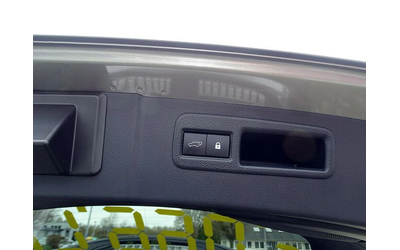 Lexus NX 300h Executive E-Four - автомобили, коли, обяви за нови и употребявани 9