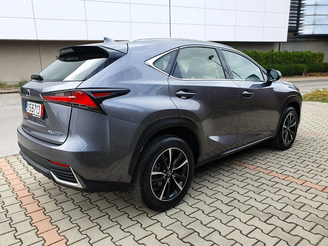 Lexus NX 300h/4WD/Premium - автомобили, коли, обяви за нови и употребявани 3