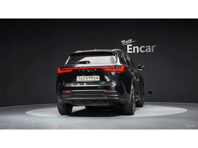 Lexus NX 350h PREMIUM* КОЖА* ОБДУХВ* ПАНО* НАВИ - автомобили, коли, обяви за нови и употребявани 3
