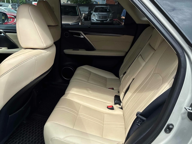 Lexus RX 350 CARFAX - автомобили, коли, обяви за нови и употребявани 11