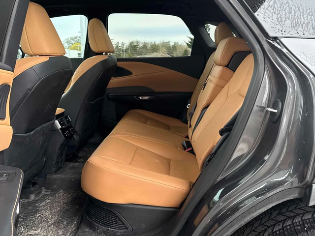 Lexus RX * 350h * ДИСТРОНИК * 360 * ОБДУХВАНЕ * '21 * C - автомобили, коли, обяви за нови и употребявани 15