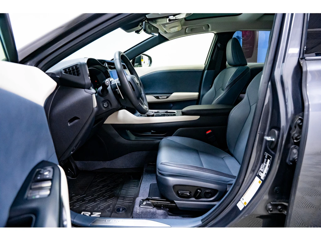 Lexus RZ 450E DIRECT4 TOIT PANO CUIR CRUISE ADAPT NAVIG - автомобили, коли, обяви за нови и употребявани 8