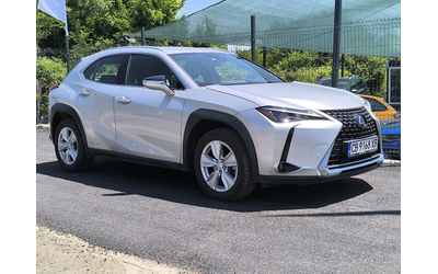 lexus-ux-250-hybrid - 3