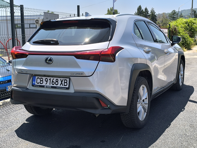 Lexus UX 250 Hybrid - автомобили, коли, обяви за нови и употребявани 5