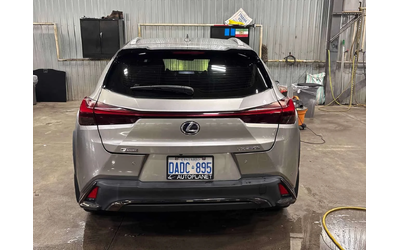 lexus-ux-250h - 3