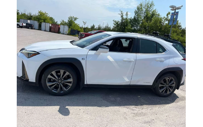 lexus-ux-250h - 1