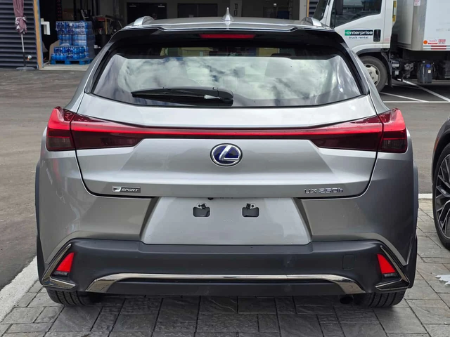 Lexus UX 250h | ЧЕРВЕН САЛОН | ДВА КЛЮЧА | ШИБЕДАХ | CARFAX | - автомобили, коли, обяви за нови и употребявани 3