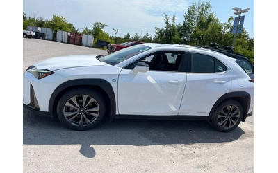 lexus-ux-250h - 3