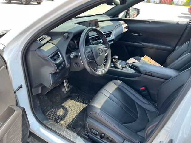 Lexus UX 250h F SPORT * LED * ОБДУХ * ЧЕРЕН САЛОН * ДИСТРОНИК * - автомобили, коли, обяви за нови и употребявани 5