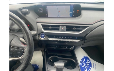 Lexus UX 250h F SPORT * LED * ОБДУХ * ЧЕРЕН САЛОН * ДИСТРОНИК * - автомобили, коли, обяви за нови и употребявани 7