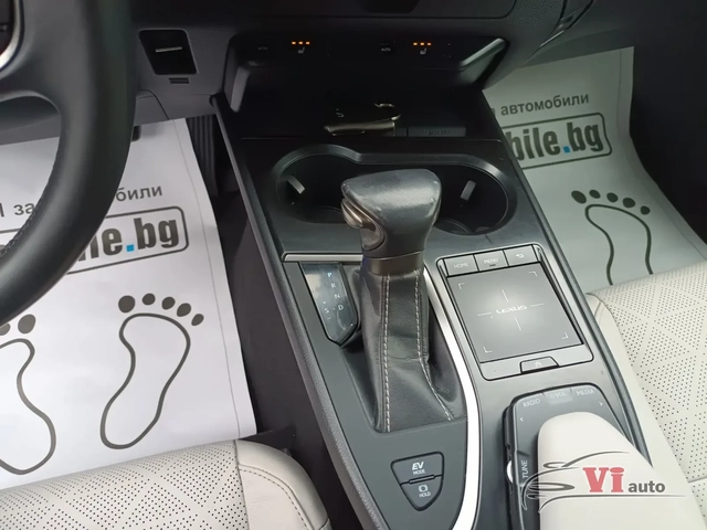 Lexus UX 250h LUXURY - автомобили, коли, обяви за нови и употребявани 13