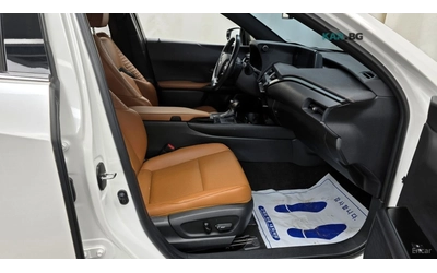 Lexus UX 250h 2.0 2WD* КОЖА* ОБДУХВ* ПАНО* КАМЕРА - автомобили, коли, обяви за нови и употребявани 8