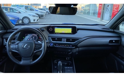 Lexus UX 300E - автомобили, коли, обяви за нови и употребявани 13