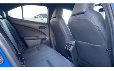 Lexus UX 300E - автомобили, коли, обяви за нови и употребявани 14