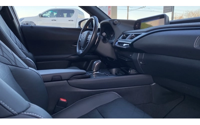 Lexus UX 300E - автомобили, коли, обяви за нови и употребявани 15